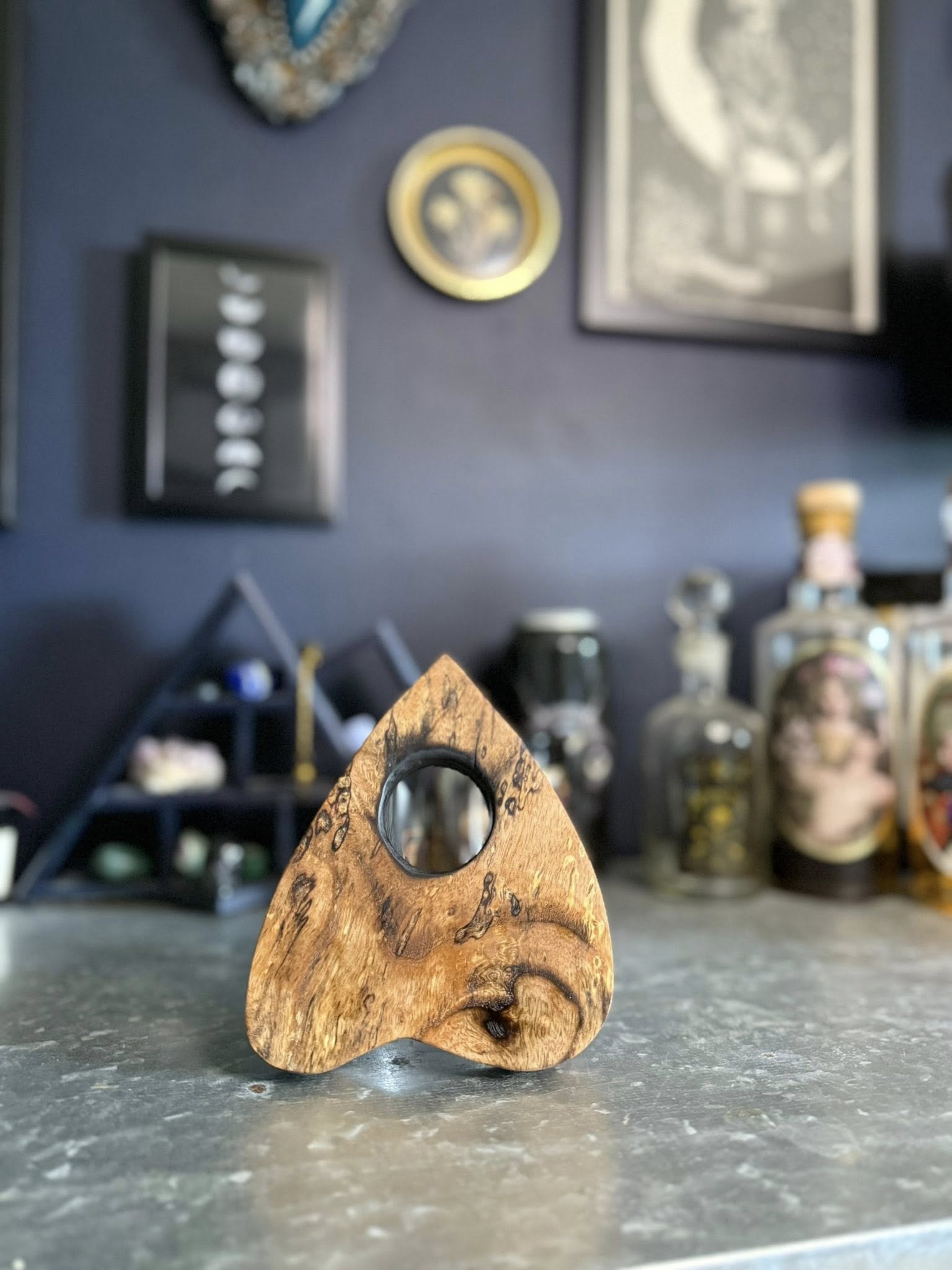 Raven – Image 4